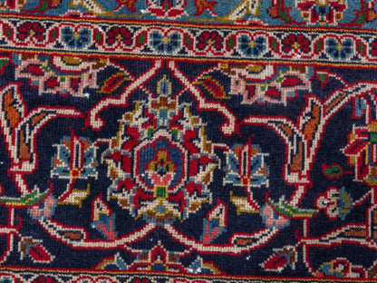 4398 - 7'3" x 10'10"