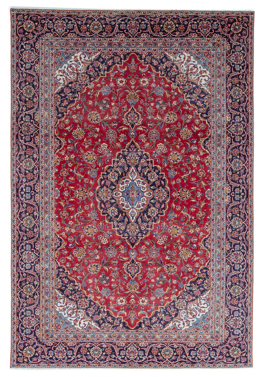 4398 - 7'3" x 10'10"