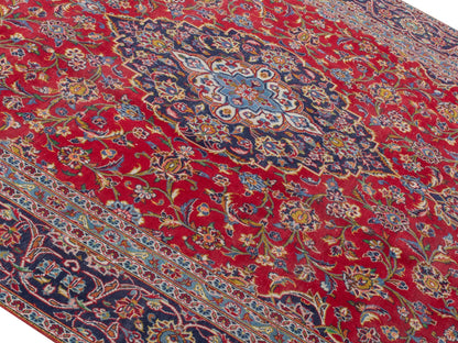 4398 - 7'3" x 10'10"