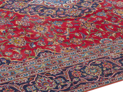 4398 - 7'3" x 10'10"