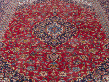 4398 - 7'3" x 10'10"