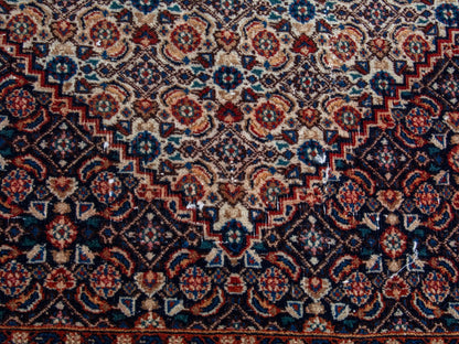 4399 - 9'11" x 13'6"