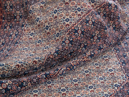 4399 - 9'11" x 13'6"