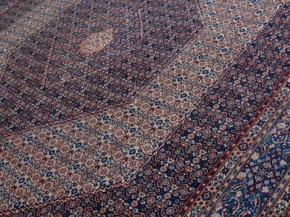 4399 - 9'11" x 13'6"