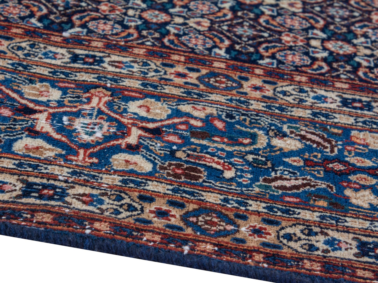 4399 - 9'11" x 13'6"