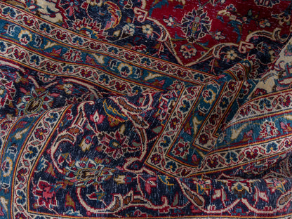 4404 - 9'8" x 13'11"