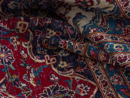 4404 - 9'8" x 13'11"