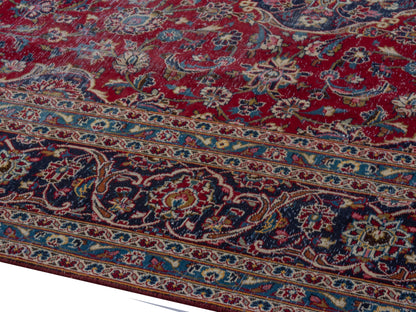 4404 - 9'8" x 13'11"