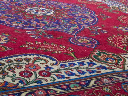 4408 - 9'8" x 10'10"