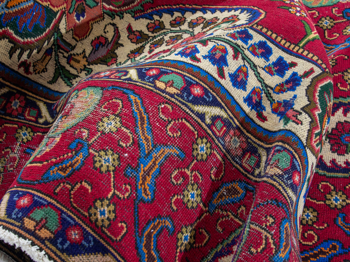 4408 - 9'8" x 10'10"