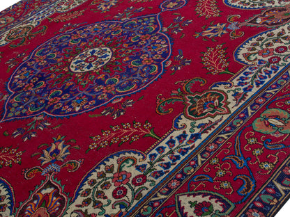 4408 - 9'8" x 10'10"