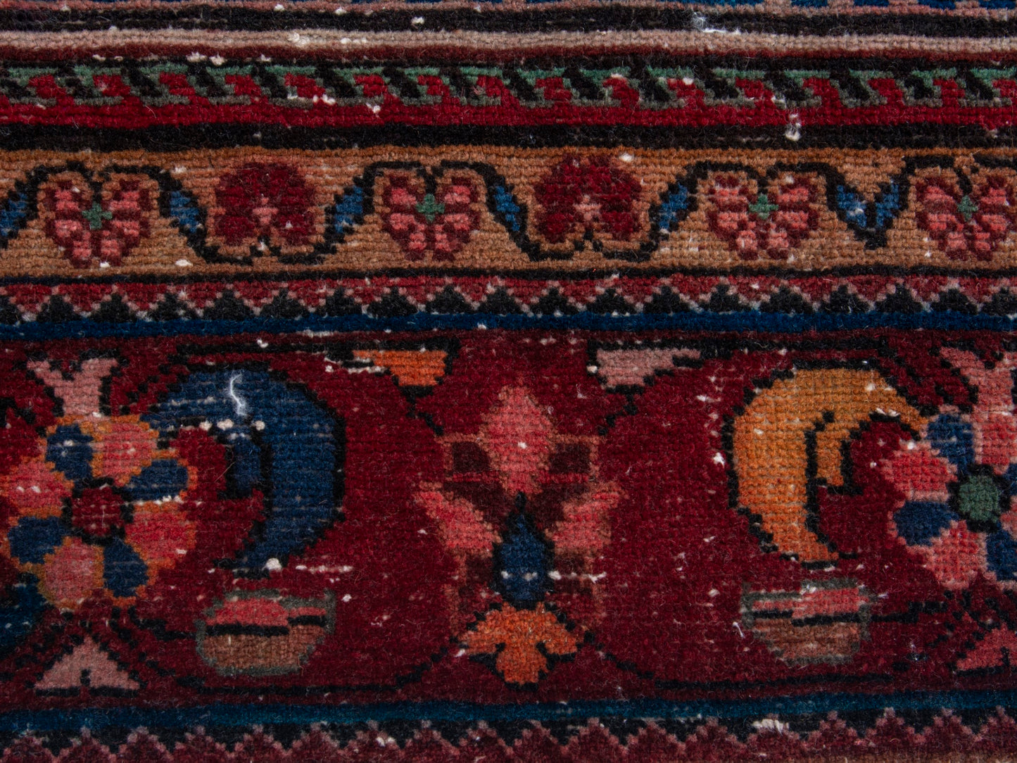 4409 - 6'11" x 10'3"