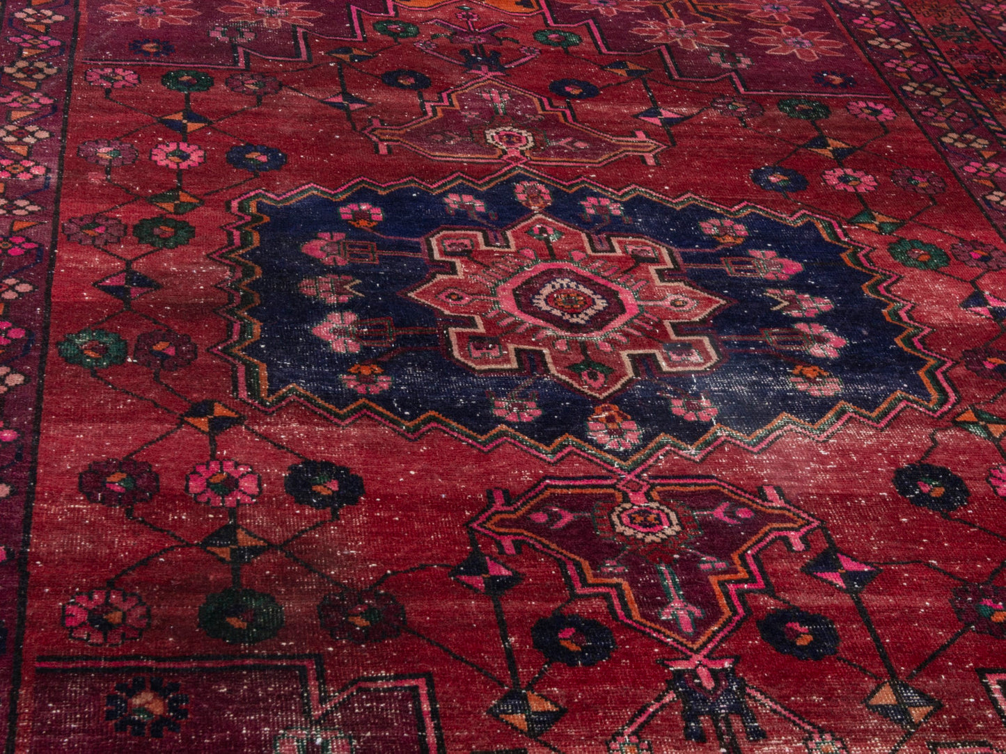 4411 - 6'11" x 9'11"