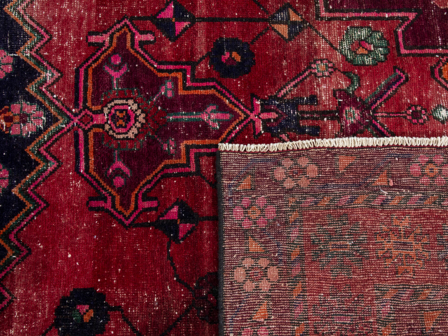 4411 - 6'11" x 9'11"