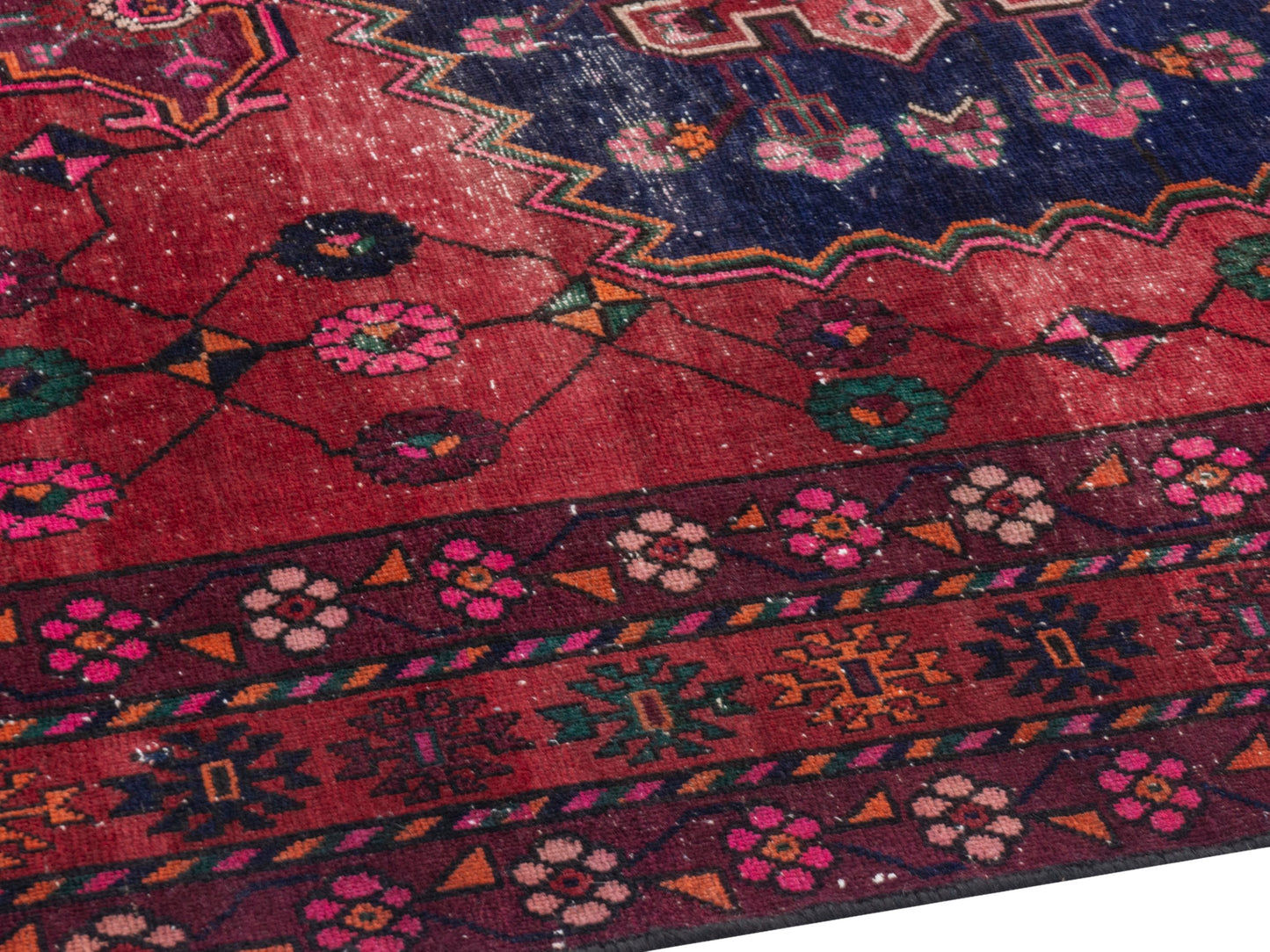 4411 - 6'11" x 9'11"