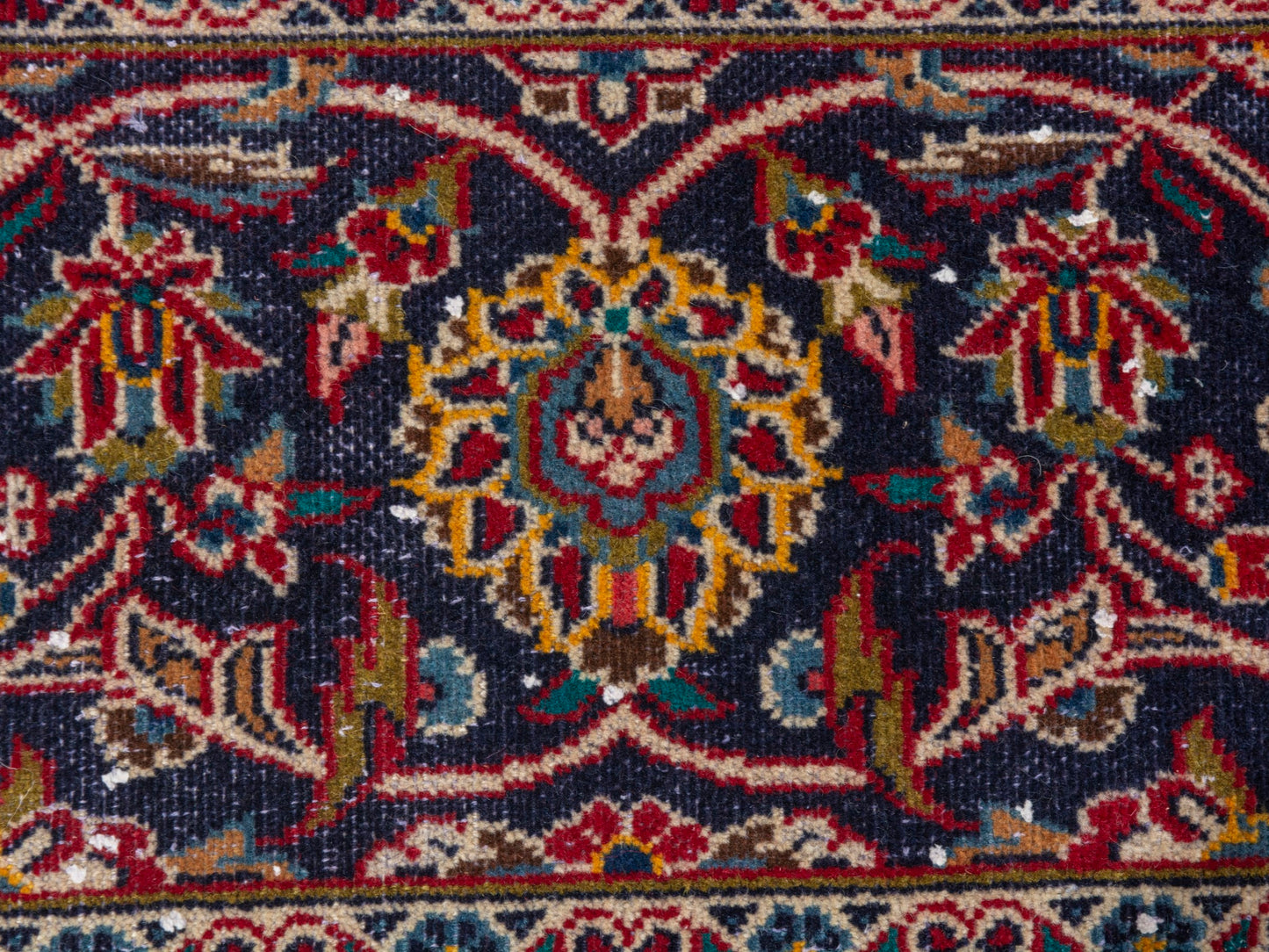 4420 - 9'10" x 13'3"