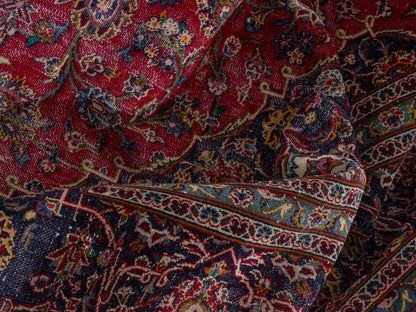 4420 - 9'10" x 13'3"