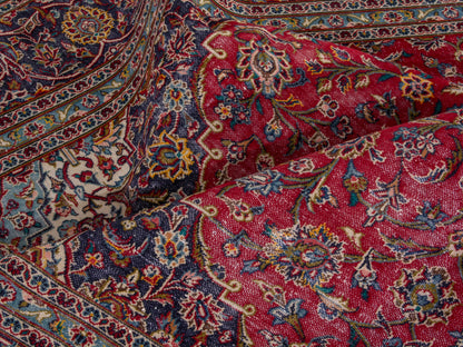 4420 - 9'10" x 13'3"