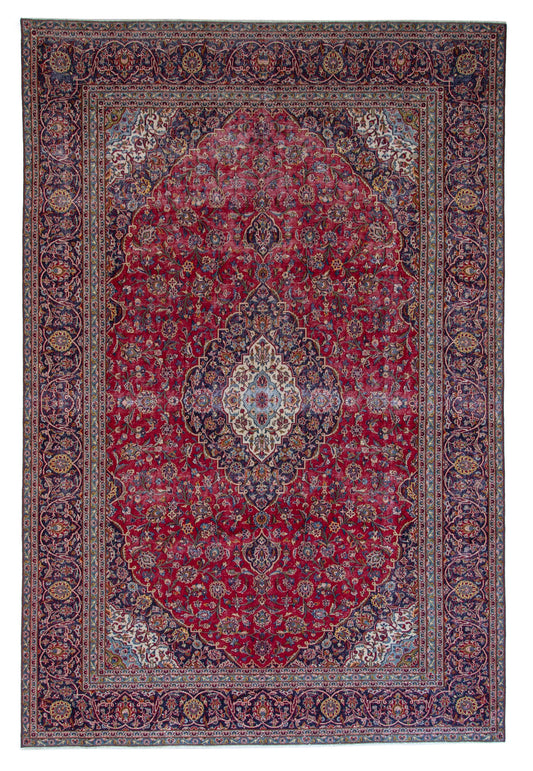 4420 - 9'10" x 13'3"