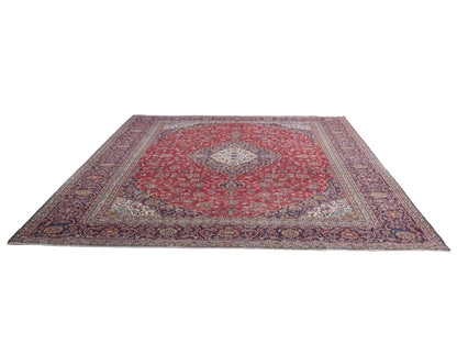 4420 - 9'10" x 13'3"