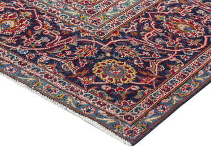 4420 - 9'10" x 13'3"