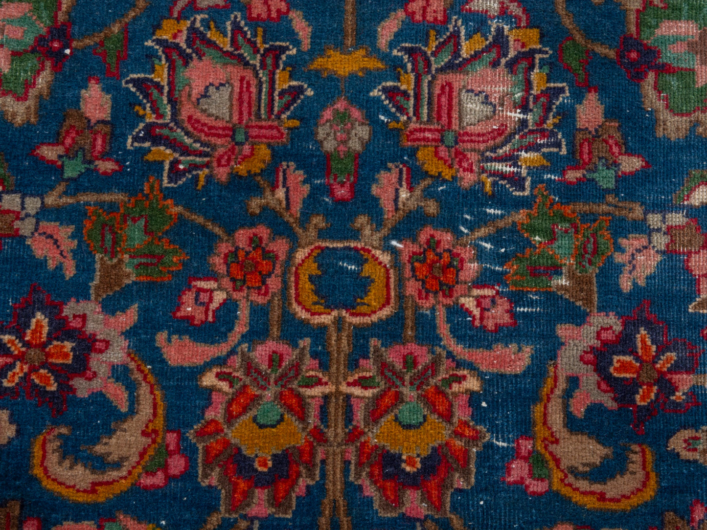 4424 - 9'6" x 12'10"