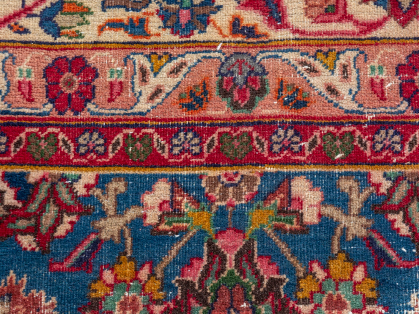 4424 - 9'6" x 12'10"