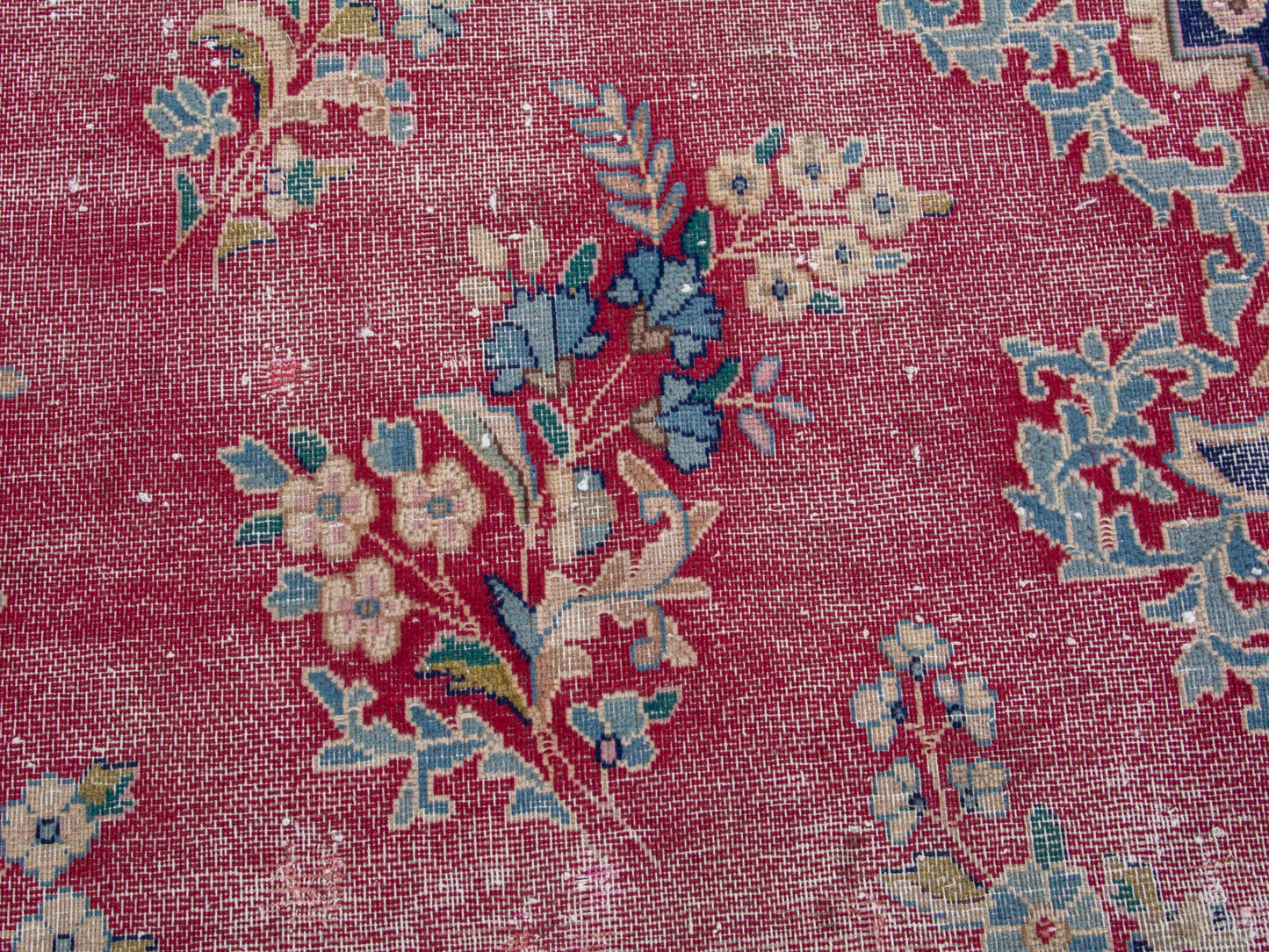 4426 - 10'1" x 13'7"