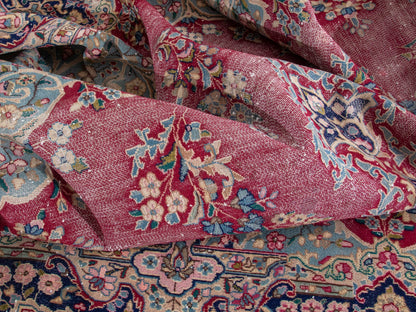 4426 - 10'1" x 13'7"