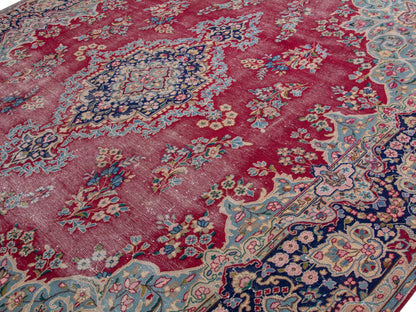 4426 - 10'1" x 13'7"