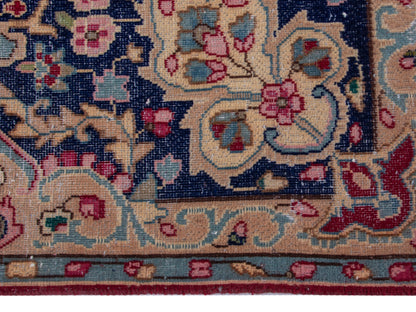 4426 - 10'1" x 13'7"