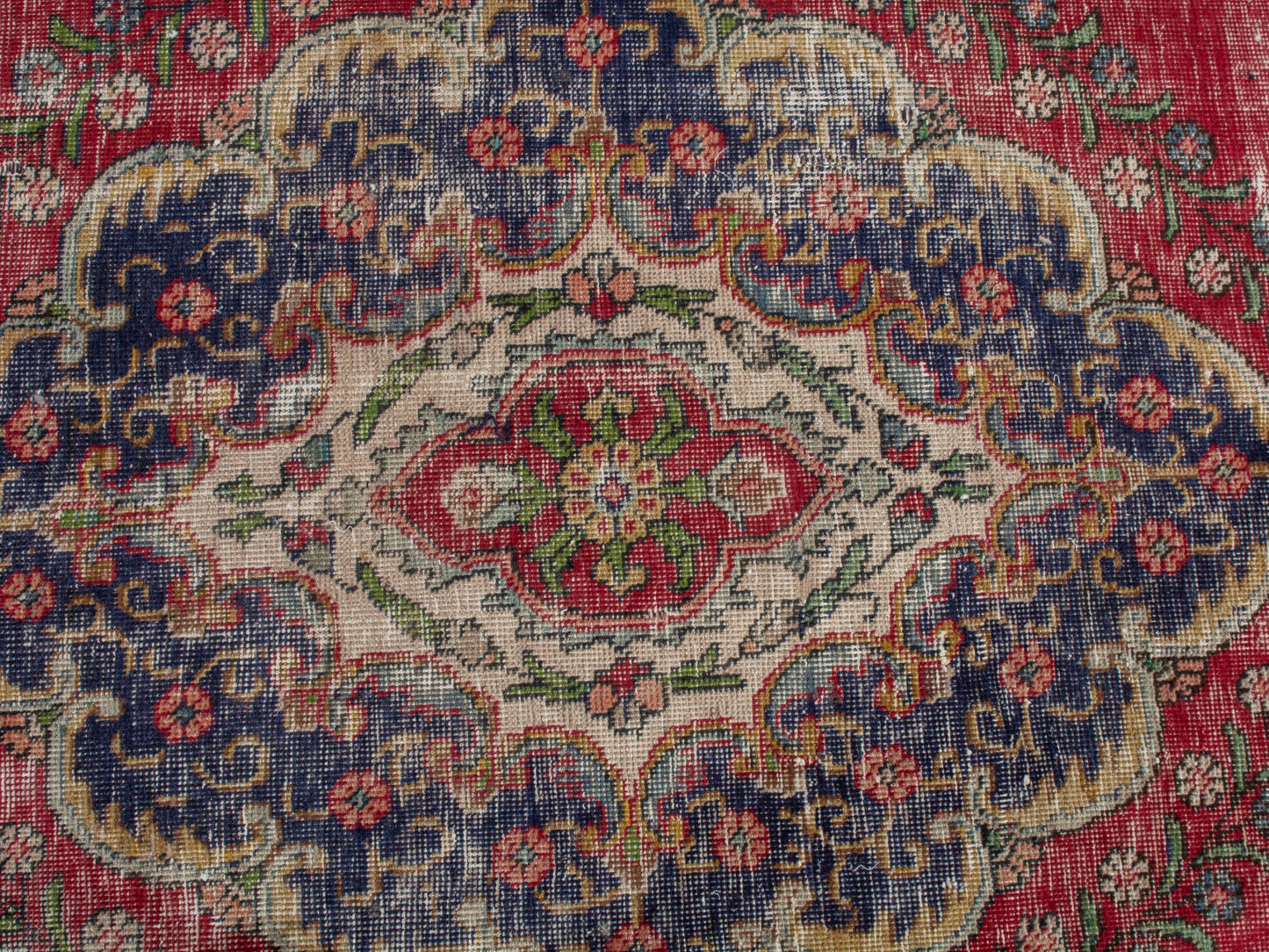 4431 - 7'10" x 11'2"