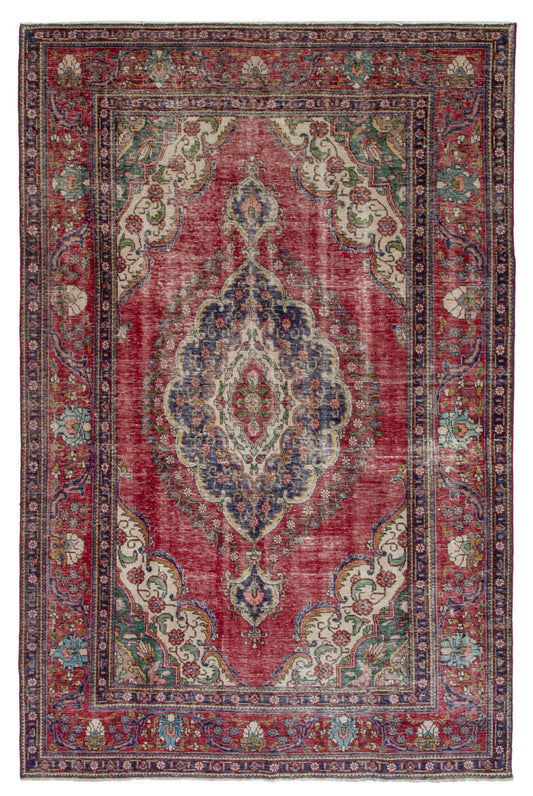 4431 - 7'10" x 11'2"