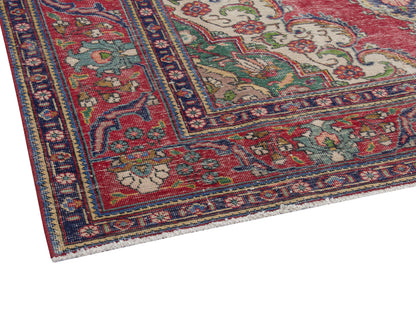 4431 - 7'10" x 11'2"