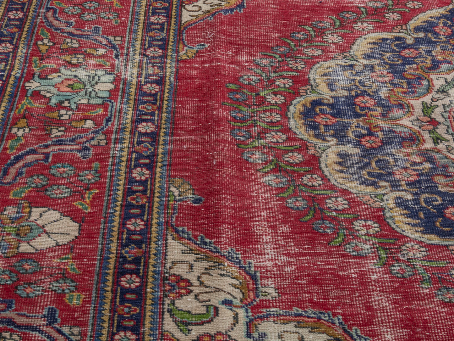 4431 - 7'10" x 11'2"