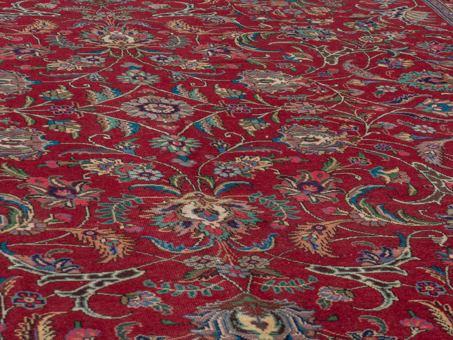 4435 - 9'10" x 13'1"