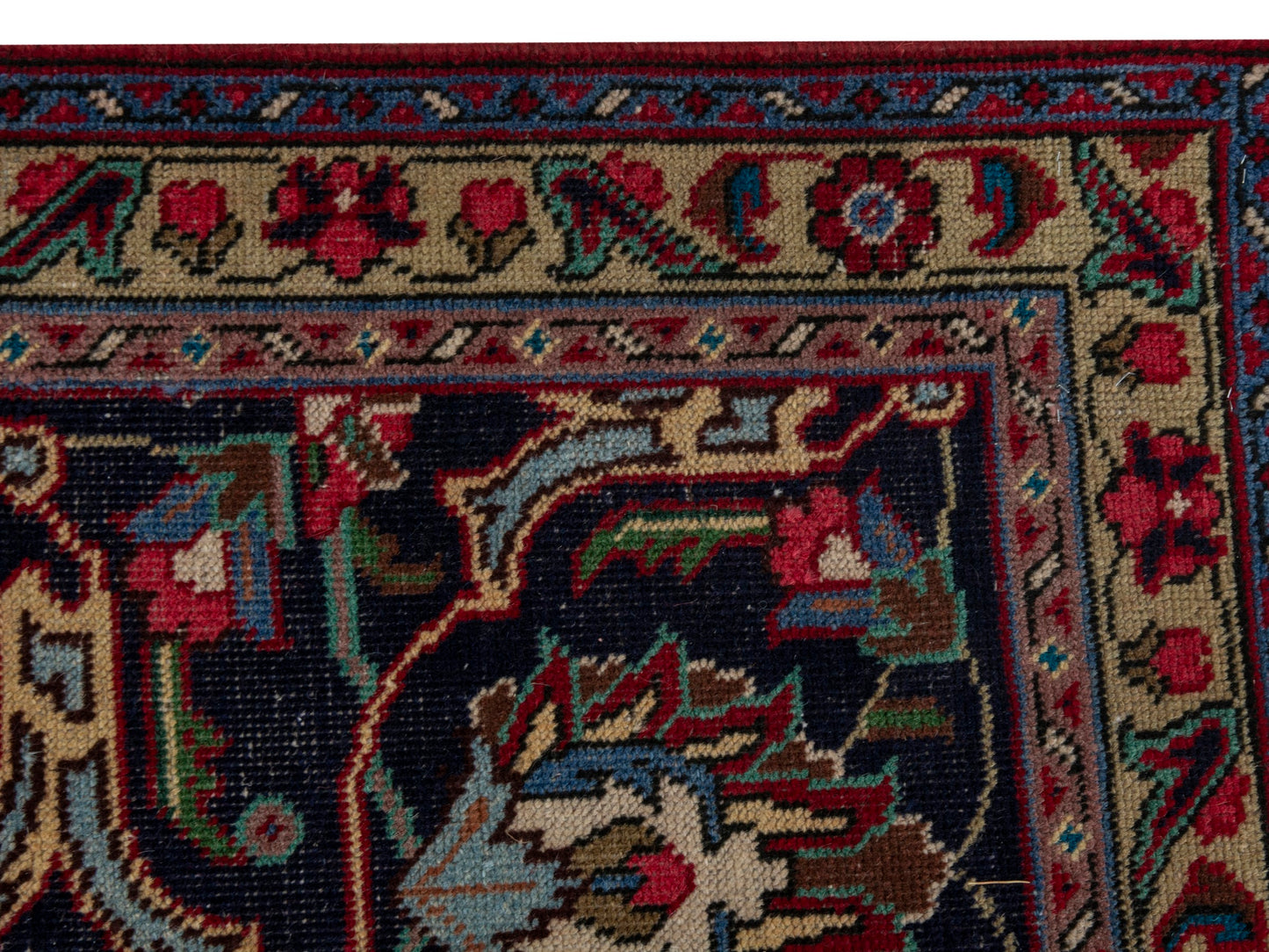 4435 - 9'10" x 13'1"