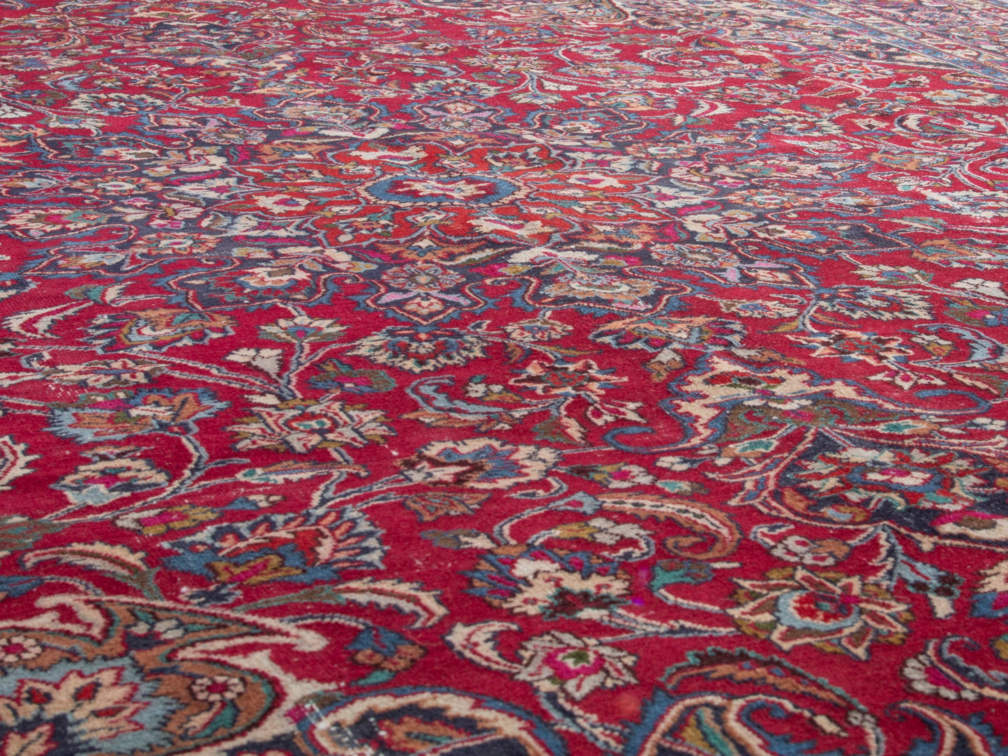 4437 - 10'1" x 12'8"