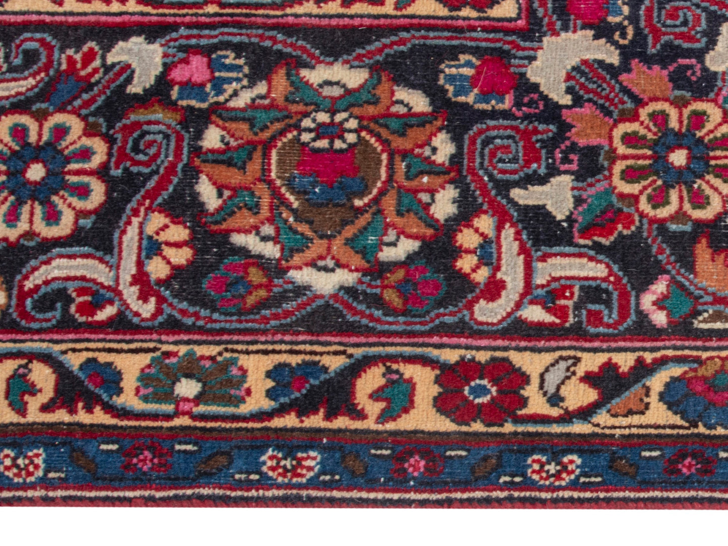 4437 - 10'1" x 12'8"