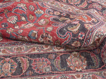 4450 - 9'10" x 13'1"