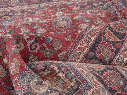 4450 - 9'10" x 13'1"