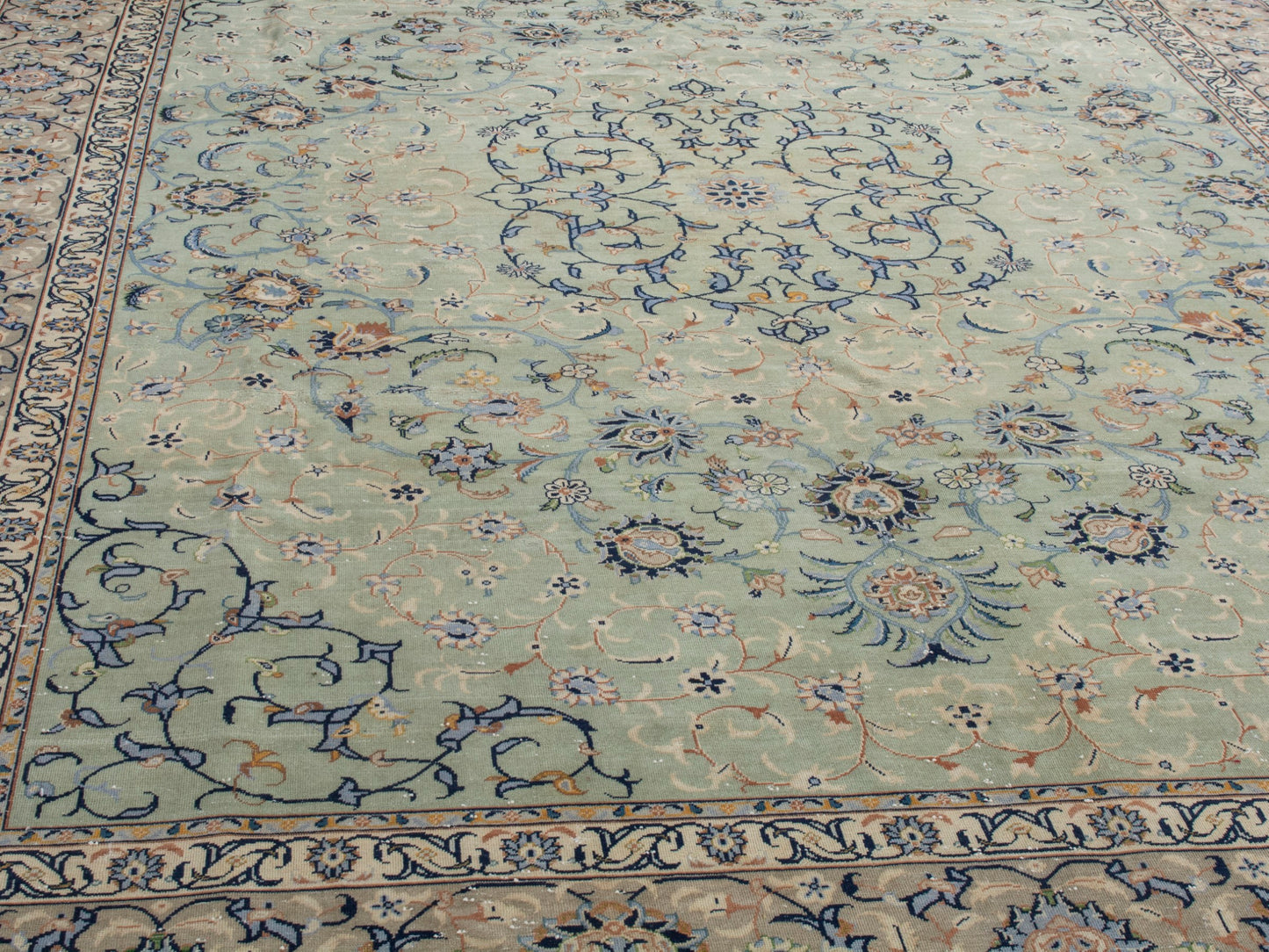 4452 - 10'4" x 13'9"