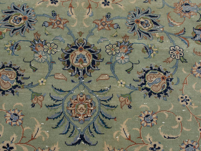 4452 - 10'4" x 13'9"