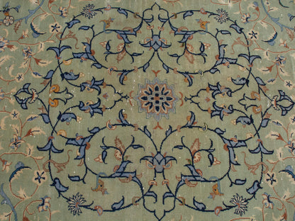 4452 - 10'4" x 13'9"