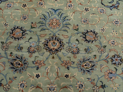 4452 - 10'4" x 13'9"