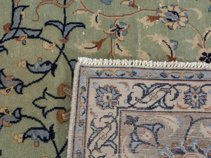 4452 - 10'4" x 13'9"