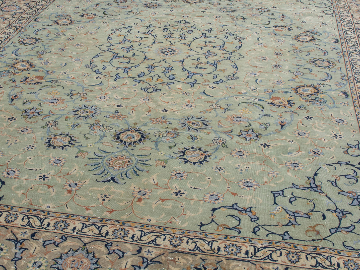 4452 - 10'4" x 13'9"