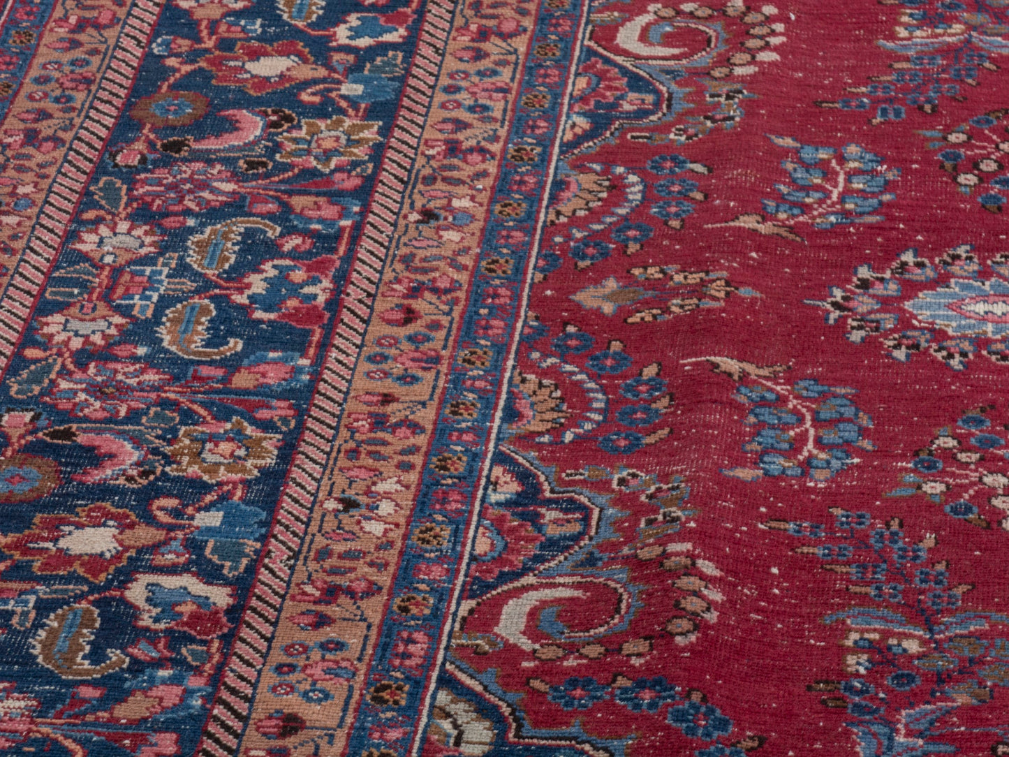 4453 - 9'9" x 12'10"