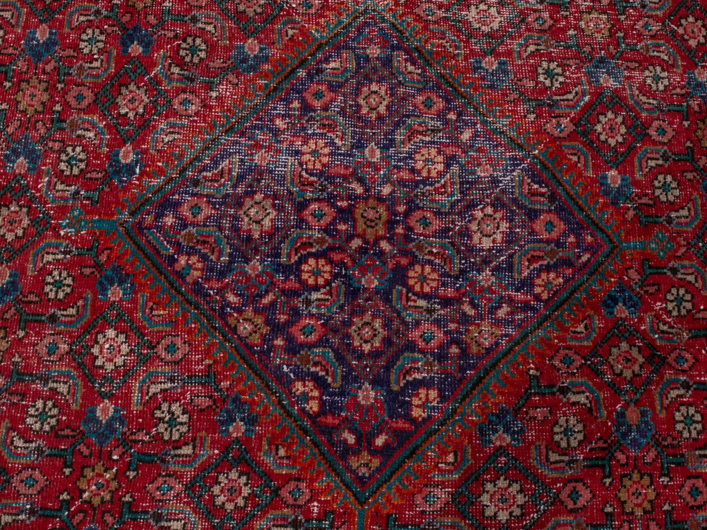 4459 - 9'10" x 12'6"