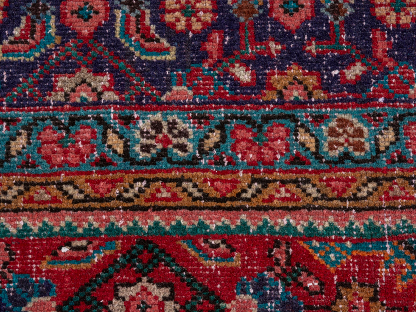 4459 - 9'10" x 12'6"